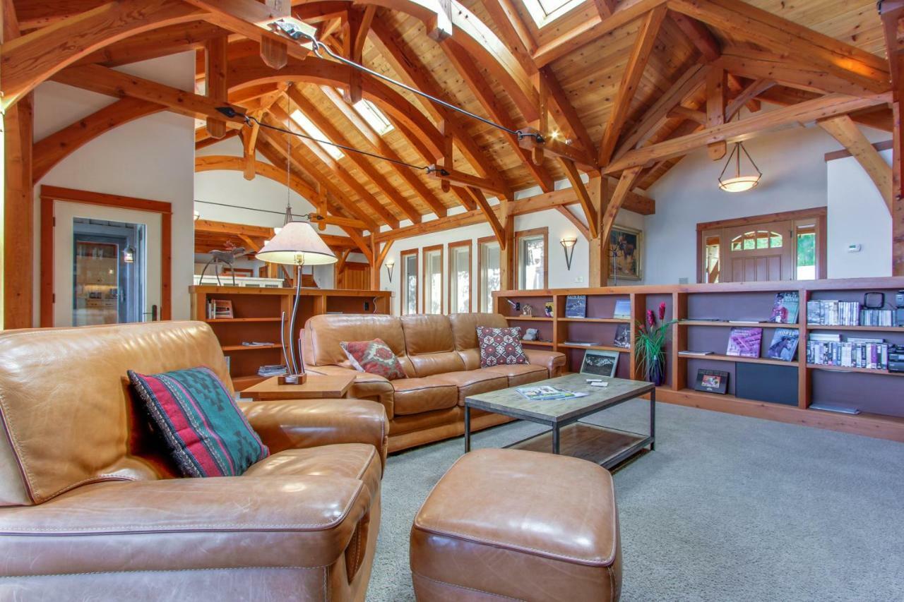 Bottle Bay Lakefront Lodge Sandpoint Exteriör bild